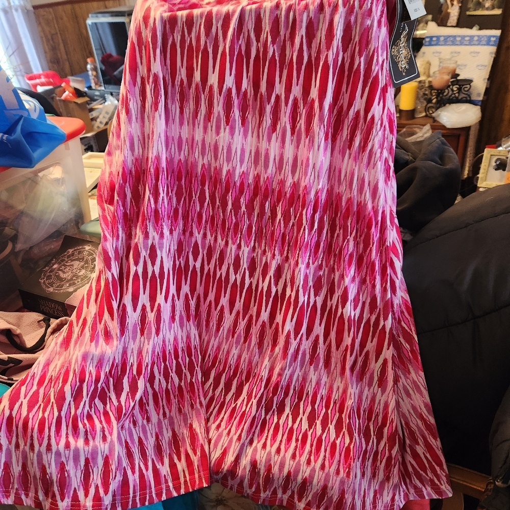 Pink and Black Maxi Skirt Set. Please Read below And See Photos For Size - Picture 11 of 14